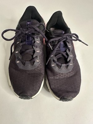 Nike Legend Essential 2 Women s Low Top Lace-Up Mesh Sneaker CQ9545-014