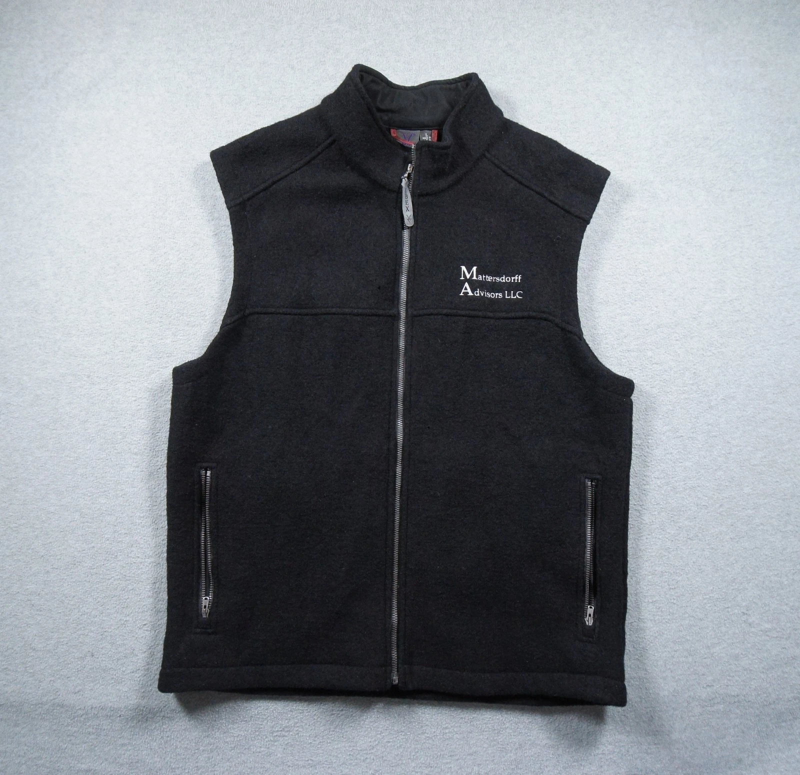 Ibex Vest Mens Large Black New Wool Full Zip Outdoors Jacket Hike Casual
Opens in a new window or ta