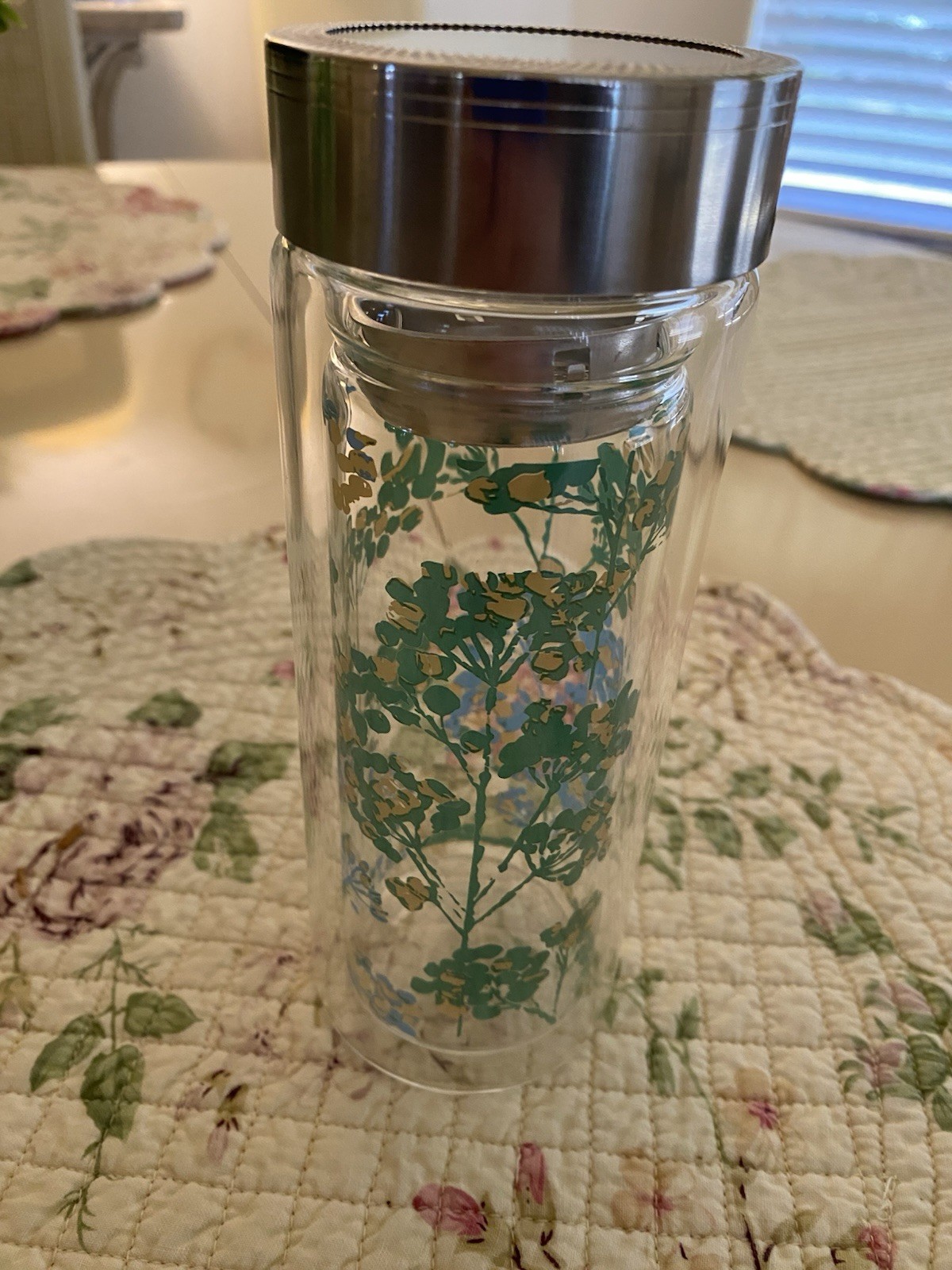 Glass Tea Infuser Bottle 16 fl oz Double Walled with Straine