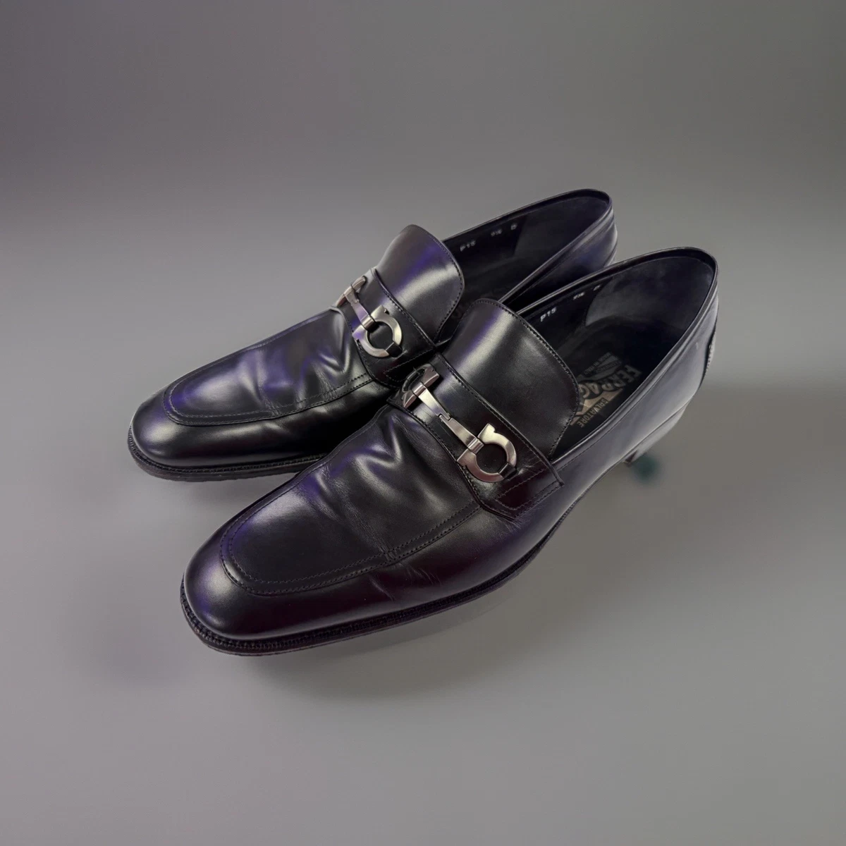 Salvatore Ferragamo Oxford Solid Dress Shoes for Men for  display picture 3