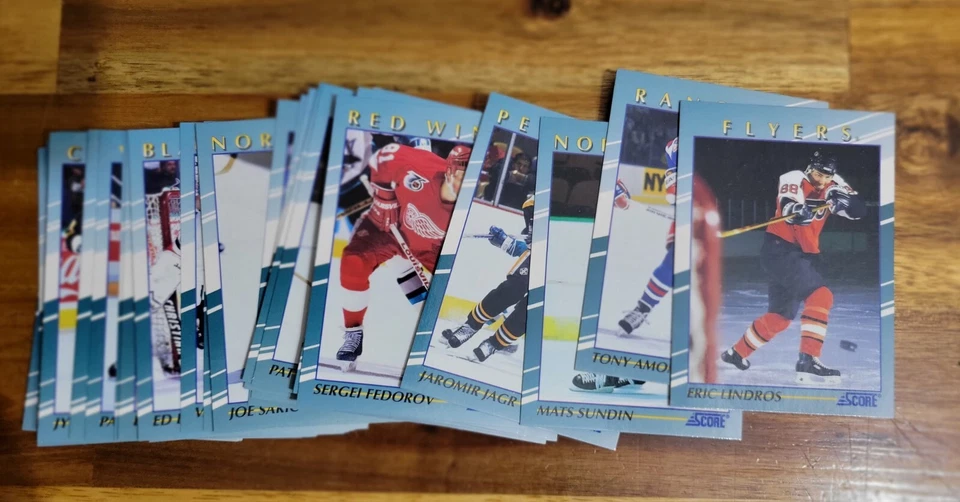 1992 SCORE HOCKEY YOUNG SUPERSTARS JUEGO DE 40 CARTAS - LINDROS, SAKIC, JAGR, BURE RC Foto 3 de 3
