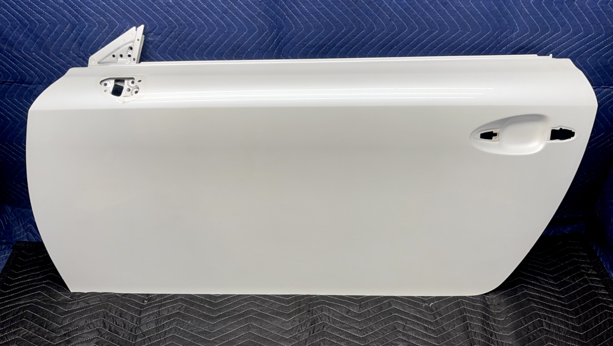 10-15 Lexus IS250C IS350C CONVERTIBLE FRONT LEFT DOOR PANEL LH OEM 67002-53080