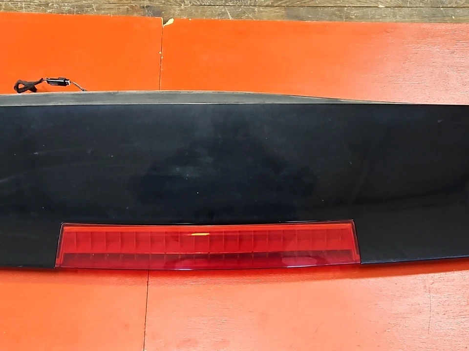 Tahoe & Yukon 2008-2013 híbrido puerta levadiza escotilla tercer alerón de freno alerón 41U: negro Foto 3 de 4