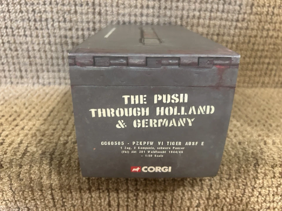 Corgi 1:50 German Tiger Ausf E, sPzAbt. 301 Waldfuecht Germany 1944-45, CC60505 - Image 3 of 4