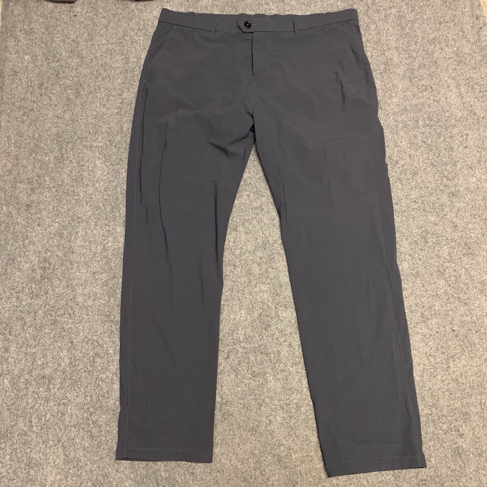 Greyson Golf Pants Men's Size 40x32 READ