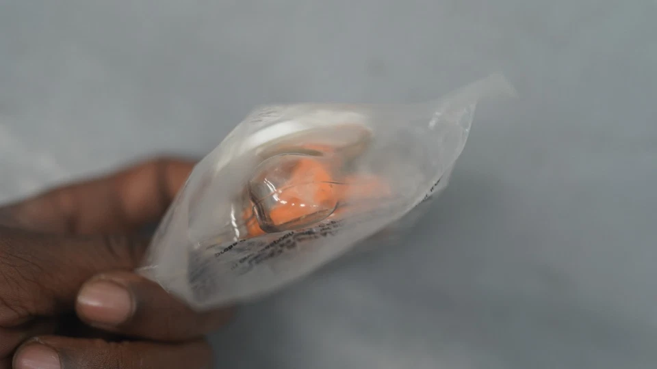 VINTAGE NICKELODEON GAK SPLAT ORANGE 90'S DRIED ORIGINAL PACKAGE RIPPED PLASTIC - Image 2 of 4