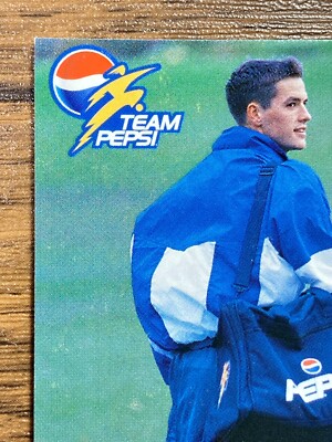 Team Pepsi 2002 FIFA World Cup Soccer Card Michael Owen KFC Pizza