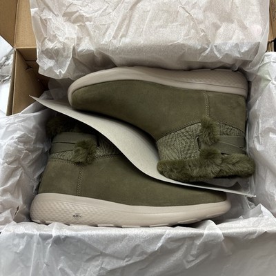 Skechers On-The-Go City 2 Women s Olive Wide Fit Ankle Boot Size: 9