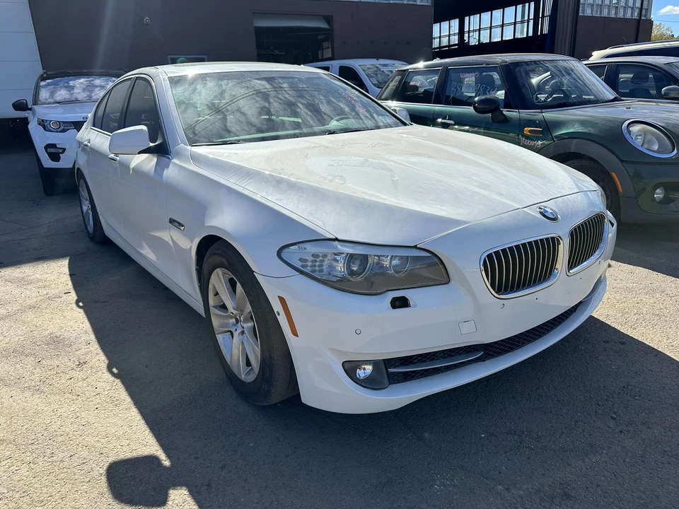 Used Air Cleaner Assembly fits: 2012 Bmw 528I Grade A - Image 2 of 4