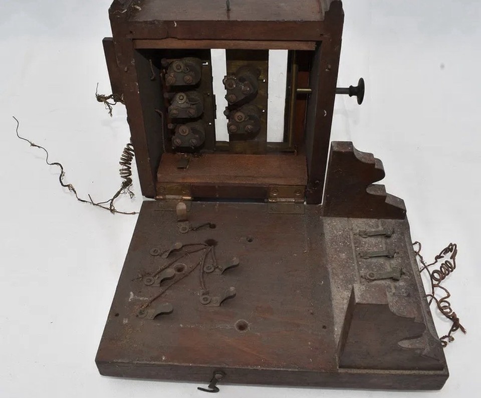 Antique Victorian Annunciator Walnut Wood Butler Call Box 1870/80 Hotel ...