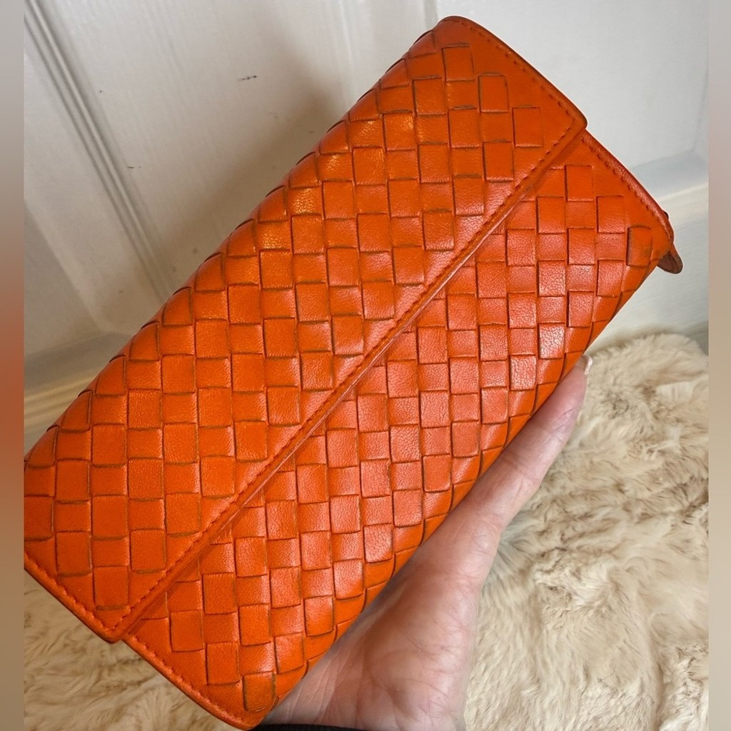 BOTTEGA VENETA INTRECCIATO CONTINENTAL LONG WALLET IN ORANGE thumbnail 3