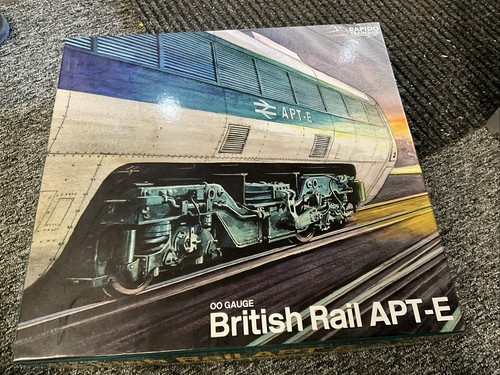 Rapido Trains 924001 Spur OO APT-E 4 Wagen Zugpackung | Zustand: New