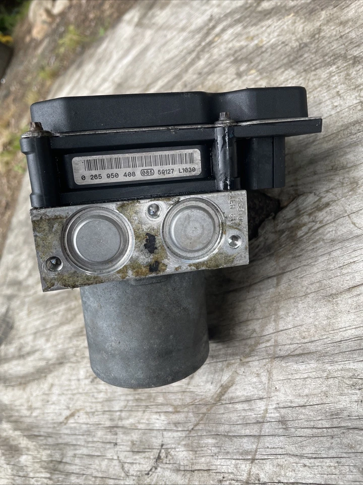 2006 BMW 550i Anti Lock Brake ABS Pump 3451 6774848-01 - Image 4 of 4