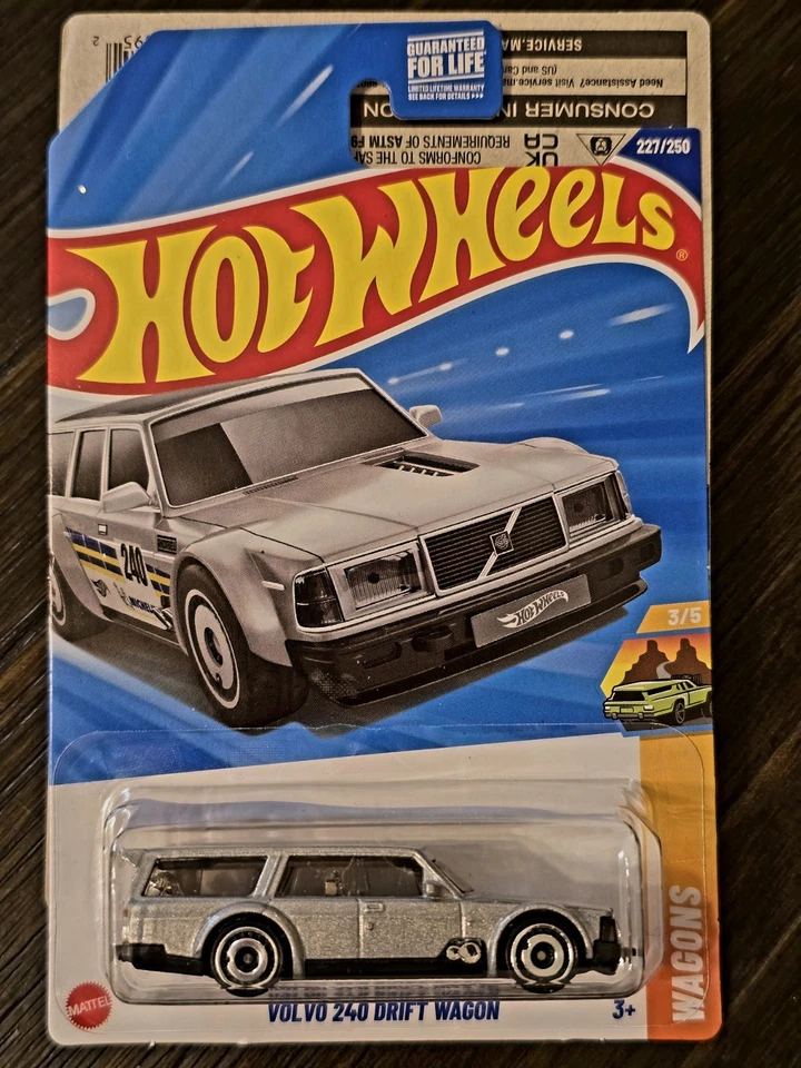 ERROR 2025 🔥🔥 HOT WHEELS #227 Volvo 240 Drift Wagon SUPER RARE! SEE MY STORE - Image 4 of 4