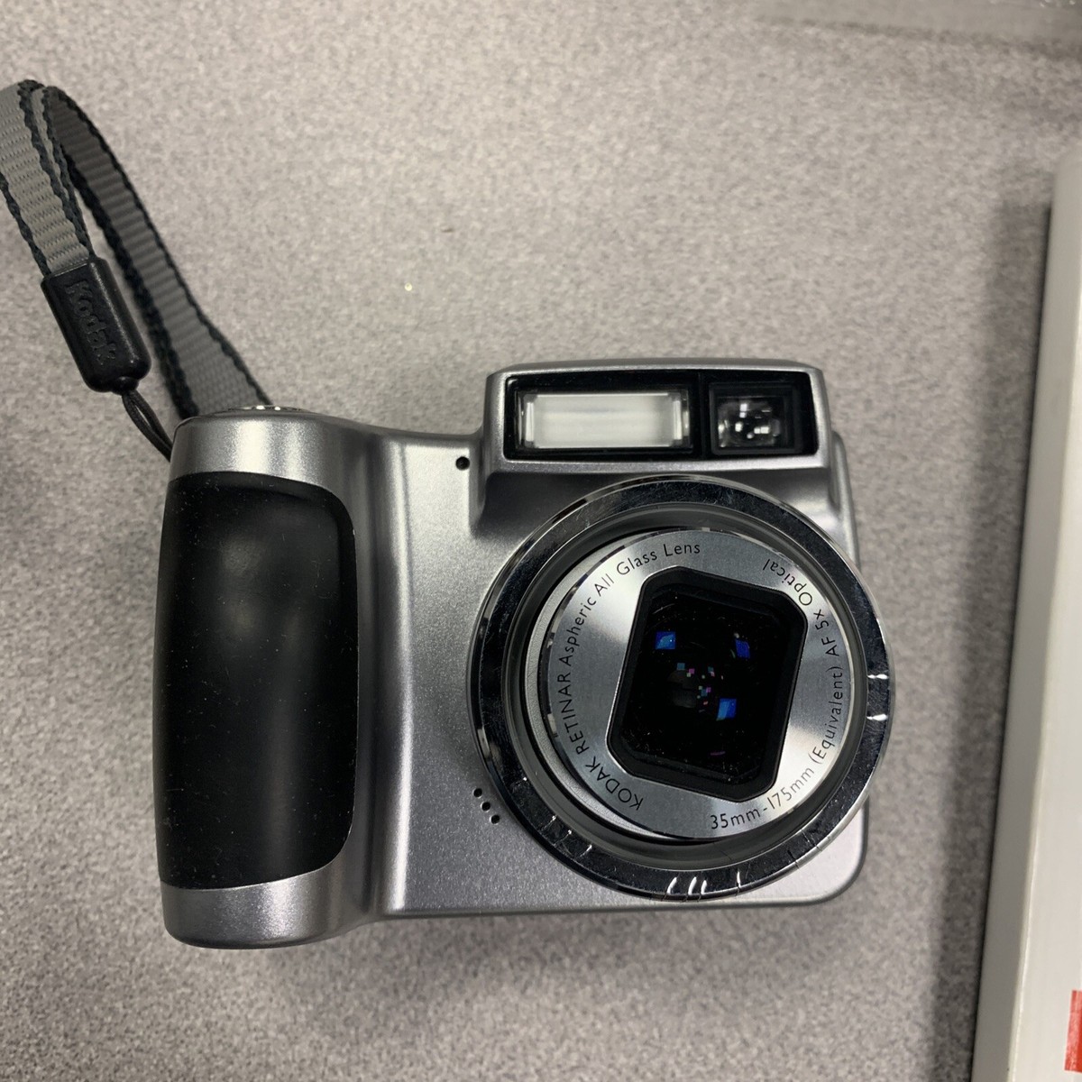 Kodak EasyShare Z700 4.0MP Digital Camera Silver With USB
