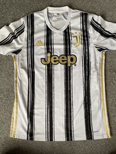 2020/21 Juventus Home Shirt. Large. 