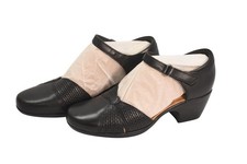 Clarks Emily Rae Shoes Womens Size 7.5M Black Leather Mary Jane Comfort Low Heel