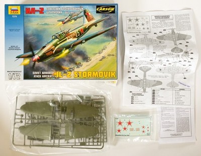 Ilyushin Il-2 Stormovik  - Soviet Armored Attack Aircraft - Zvezda 7279 - 1/72