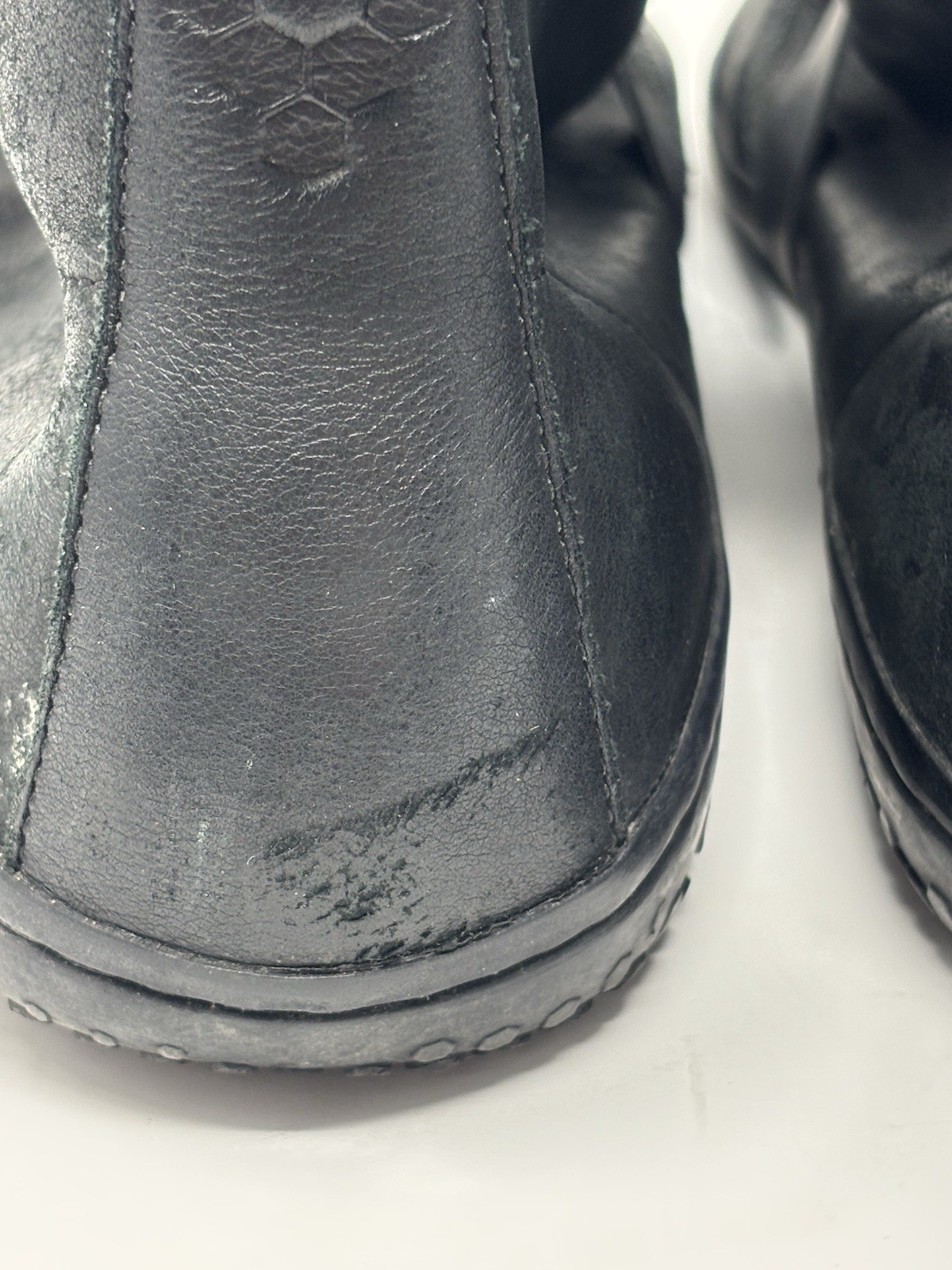 Vivobarefoot Men's Leather Pittards Wild Hide Sneakers Original size 44, US 11