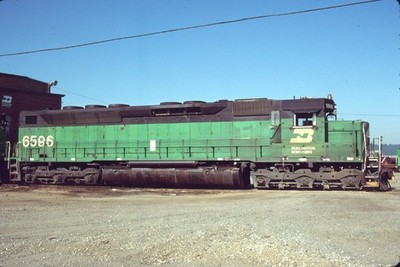 BN 6596 SDP-45 AUBURN WA (BURLINGTON NORTHERN) ORIGINAL SLIDE 05-17-80 T21-13