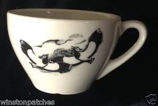 FIGGJO NORWAY VERDE  WHITE 4 OZ CUP PAIR OF FLYING BIRDS IN BLACK #1259 ESPRESSO
