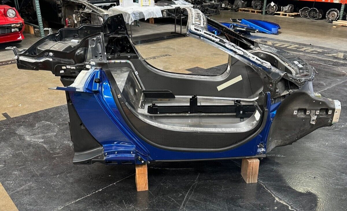 Mclaren MP4-12C SPIDER, Monocoque Tub Chassis Cockpit, Used, Undamaged