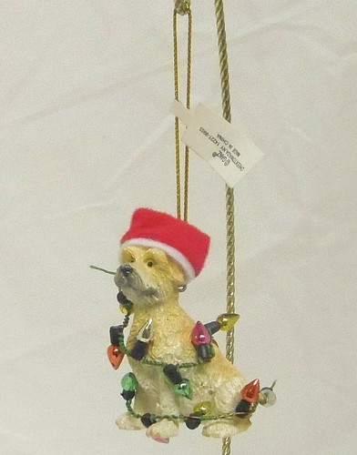 Mutt Dog stone resin ornament w/ faux Christmas bulbs Ganz figurine new EX19642 - Picture 3 of 3