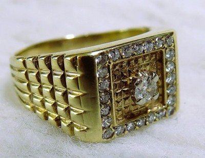 Gents 14K gold 1/2ct. Diamond Ring 9-5/8