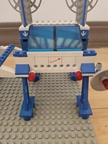 Lego Classic Space: Space Supply Station 6930 Vintage 99% Complete