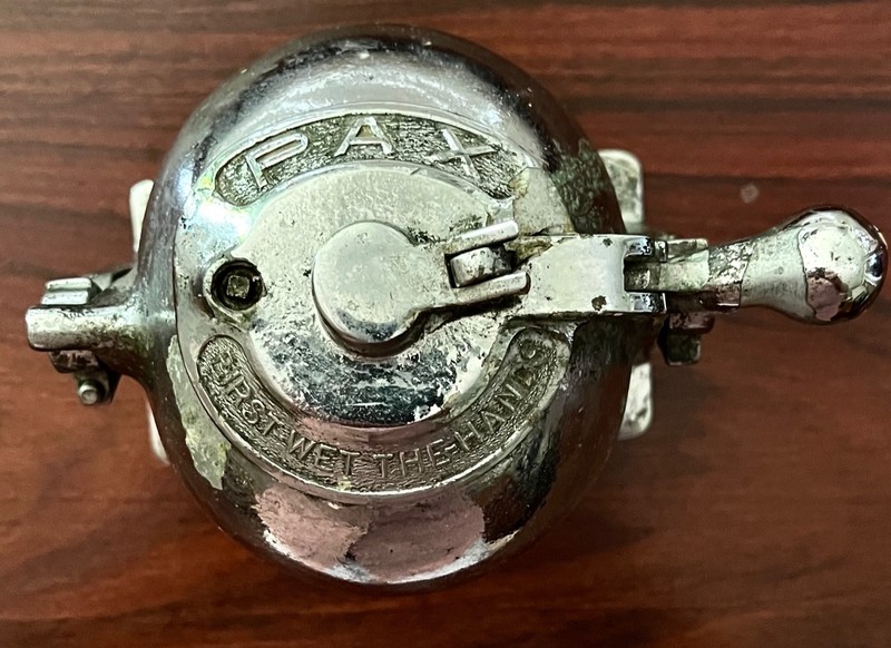 1920s G.H PACKWOOD MFG CO PAX SOAP DISPENSER St Louis Wall Mount & Clock Key