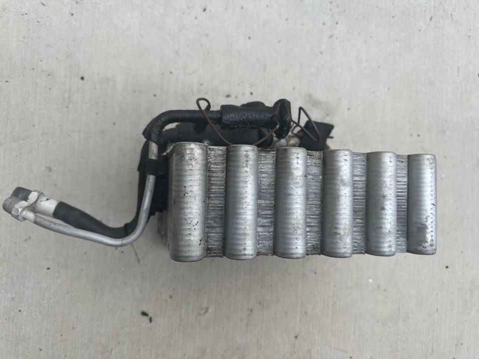 Nissan 300ZX 1995 núcleo de evaporador de aire acondicionado con tubo de manguera tubo OEM Foto 4 de 4