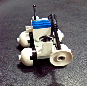 LEGO Space - Mars (7301/7309) -Rover.  Bricks, Minifig, Manual, no box. Free S/H