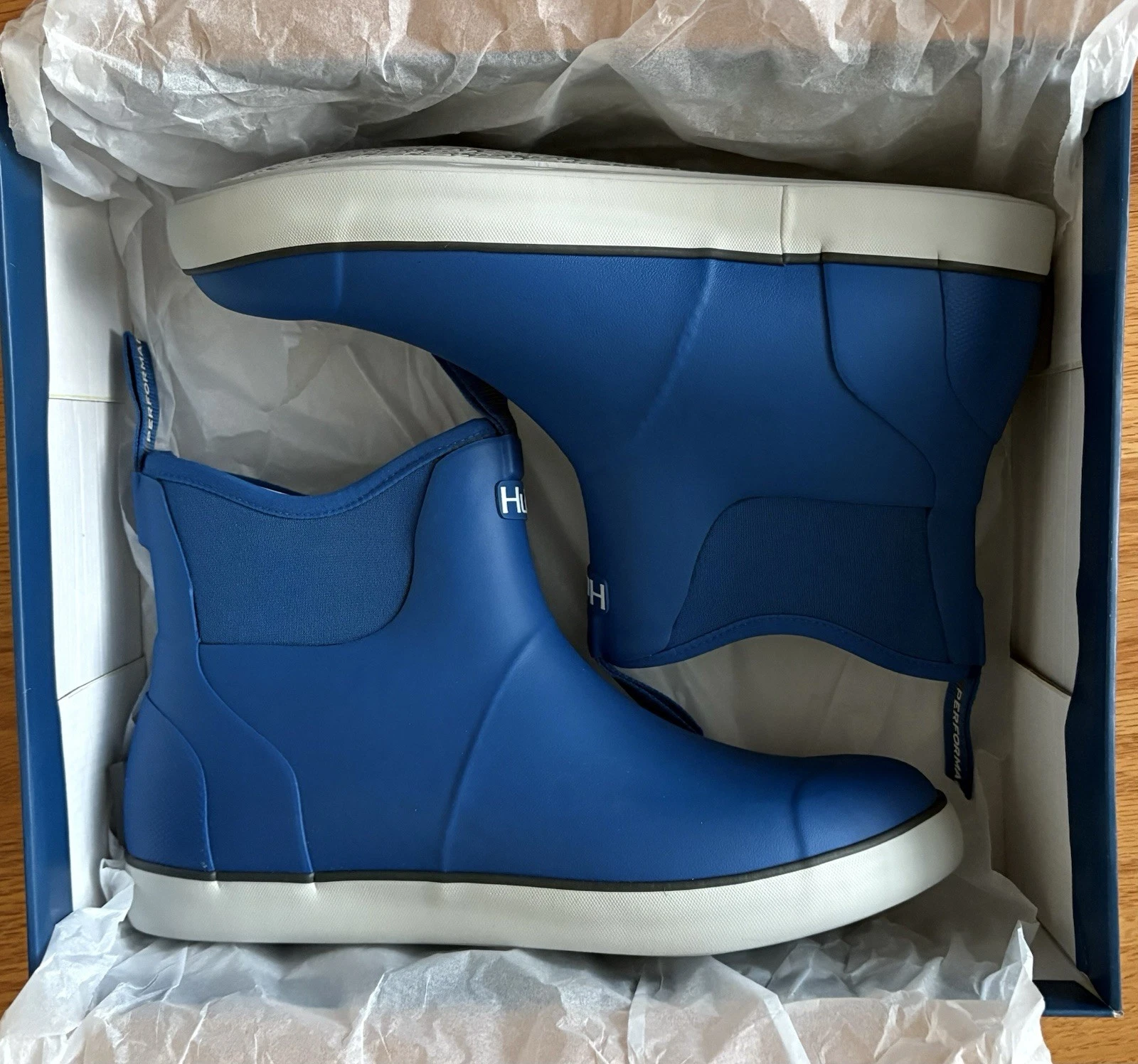 HUK Fishing Boot Rogue Wave Blue Size 8- New
Opens in a new window or tab