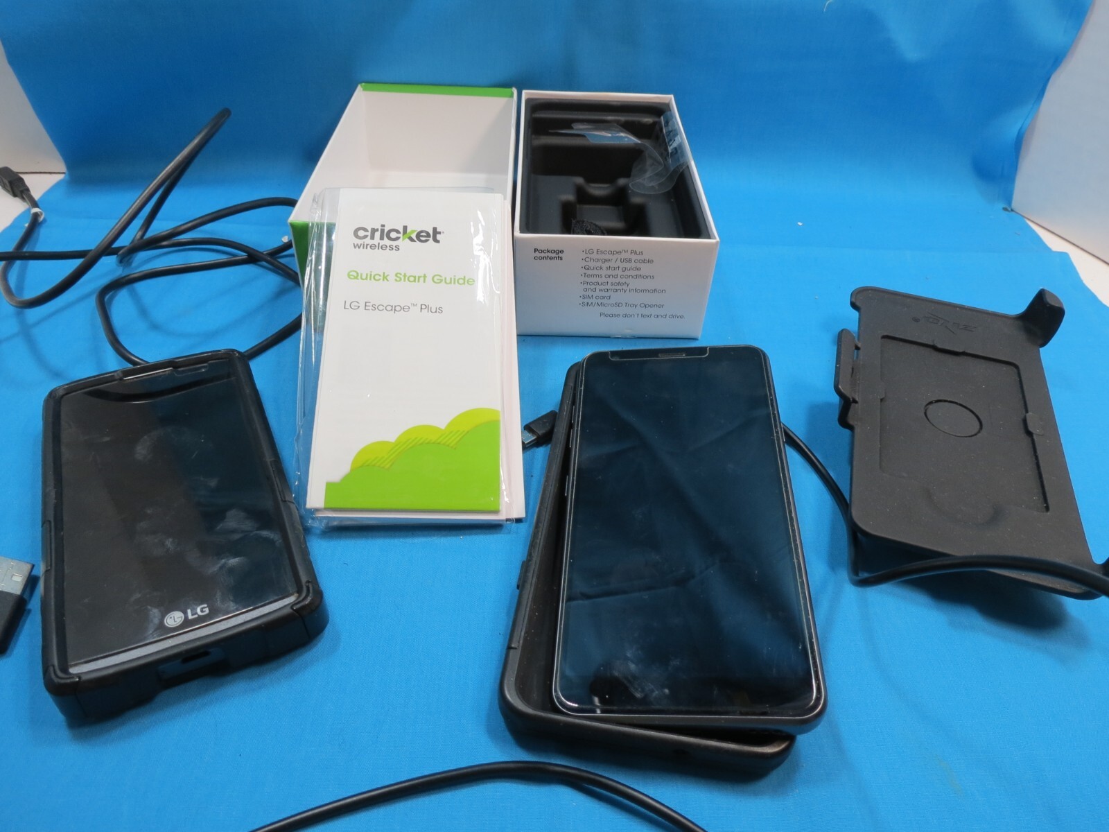 LG ESCAPE PLUS CRICKET TAKEN TO FACTORY SETTING PLUS ANOTHER LG SMART