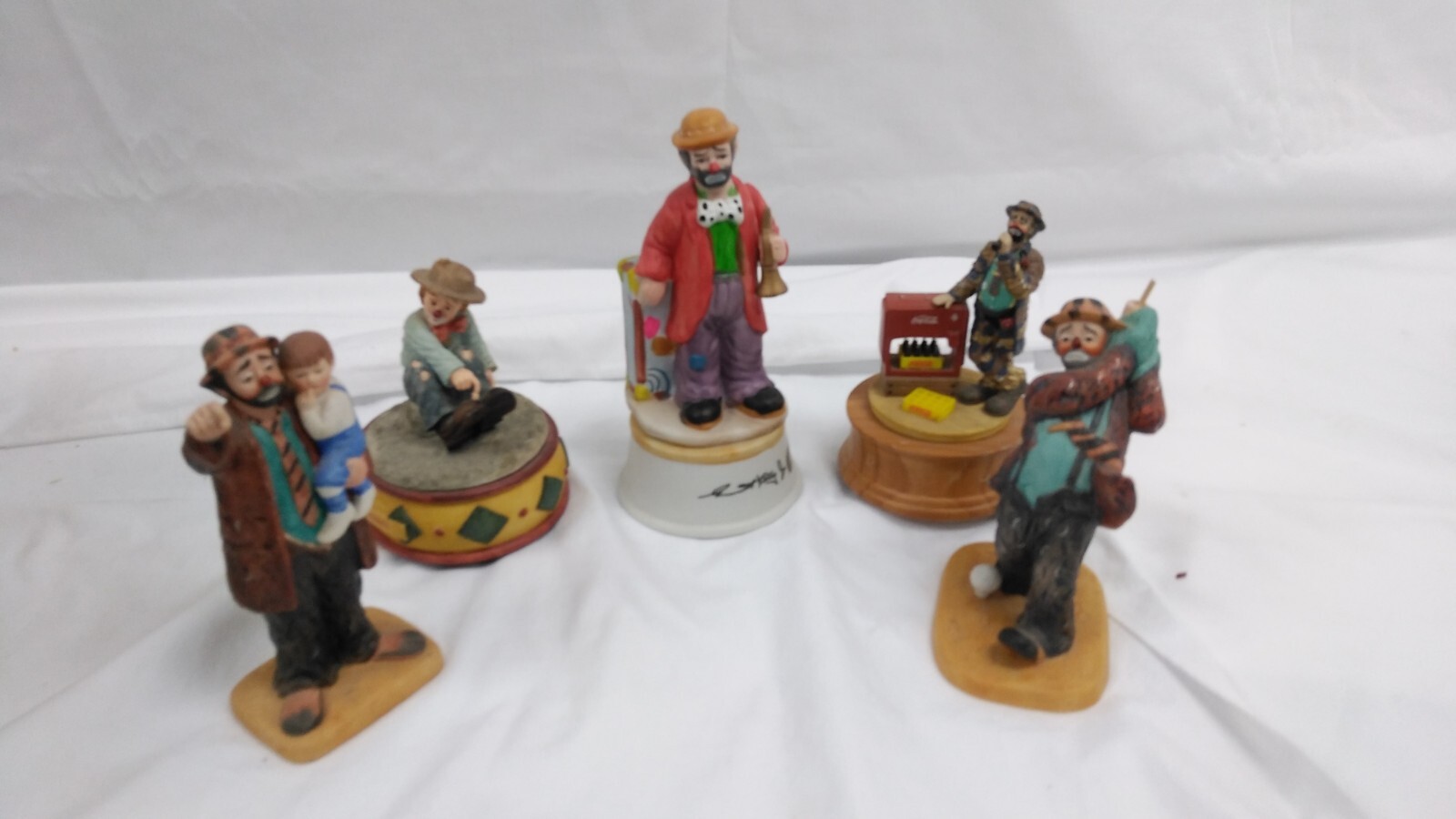 Emmett Kelly, Jr. Lot (5) Hobo Figurines (3) Musical Coca Cola LTD