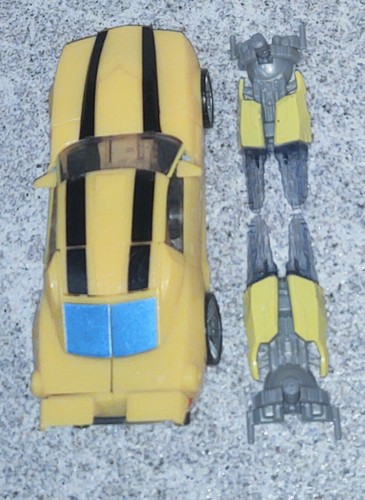 Transformers Thrilling 30 BUMBLEBEE Complete Deluxe 30th annivarsary Generations - Picture 4 of 5