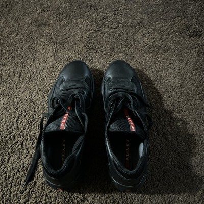 Prada Black Sneakers Sleek Low-Top Design