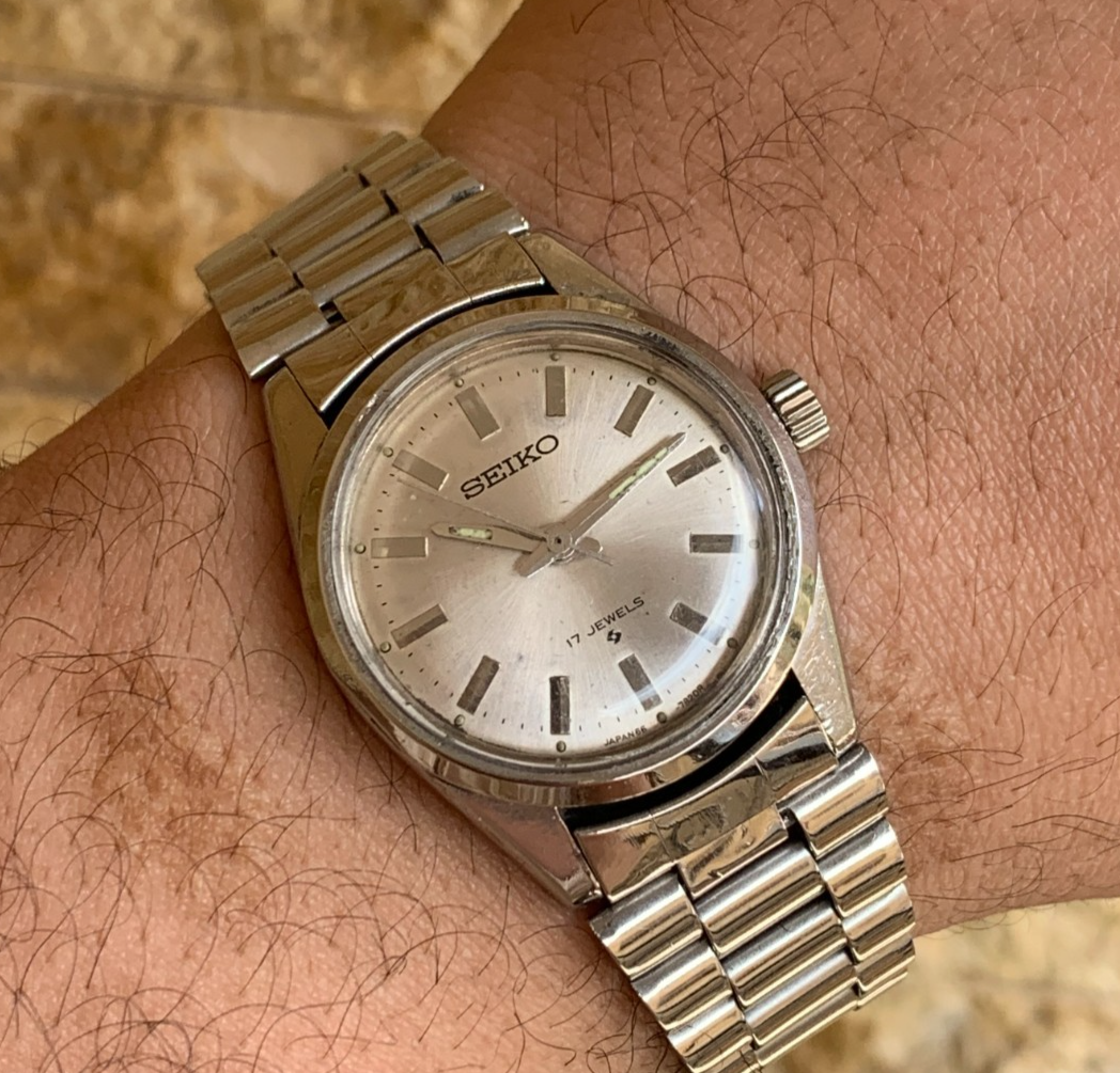 1974 Vintage Seiko 667970 Manual Wind 31mm Boy Size Silver