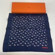 Boxed Hermes Galloping Horse Cheval Au Galop Pocket Square Handkerchief 40cm 