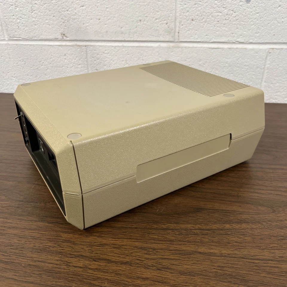 Atari 810 Floppy Disk Drive Atari Computer As-Is No PSU - Image 3 of 4