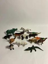 Vintage zoo Animal Figures Lot of minis Hippo,zebra,bear etc fun collection