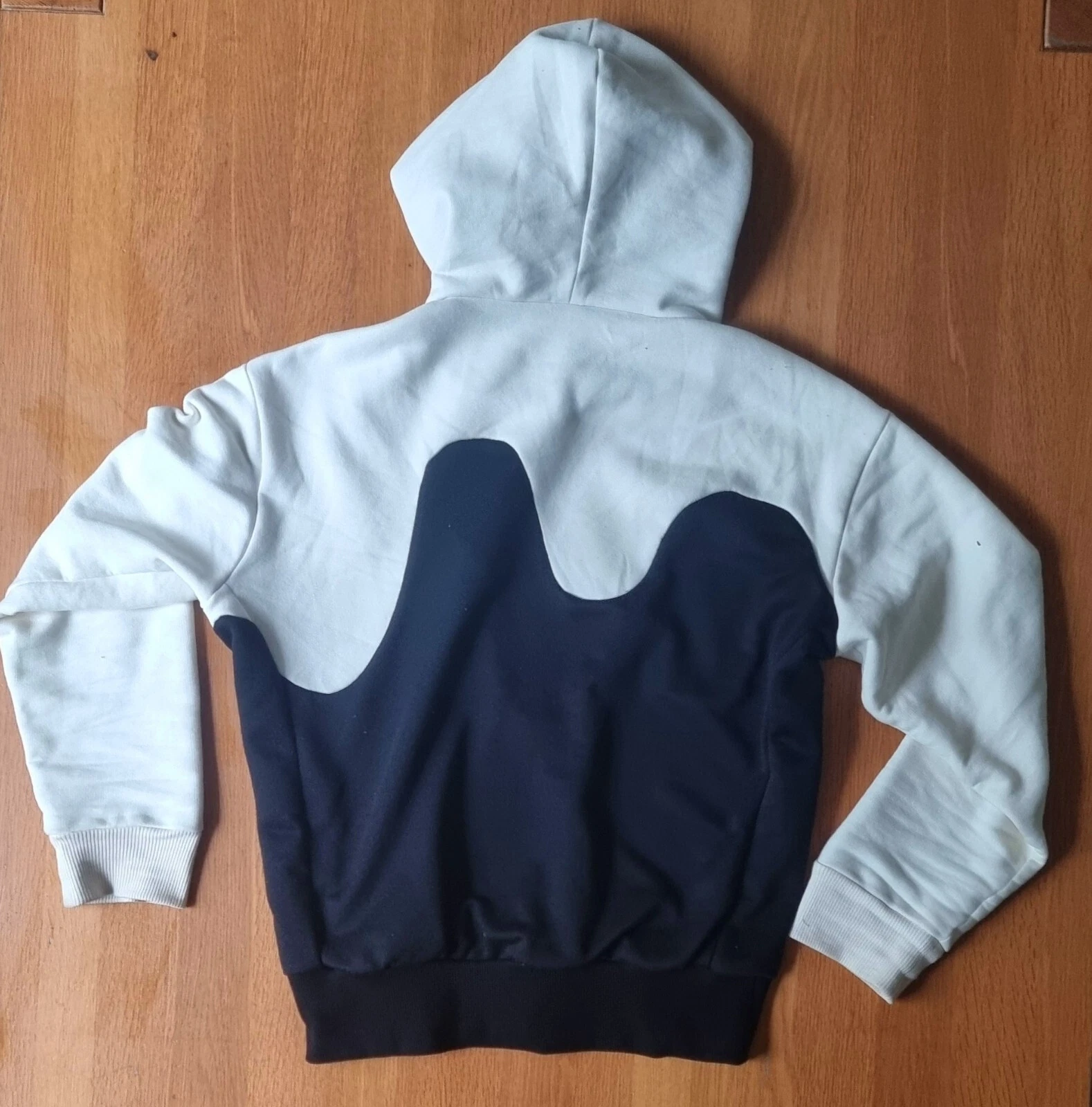 OFF WHITE Felpa con cappuccio Boxy a goccia Minimalist Paint Gocciolamento effetto goccia bianco e nero sporco