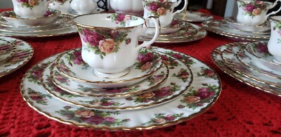 Royal Albert Old Country Rose 8 Place Settings With Tea Set | eBay