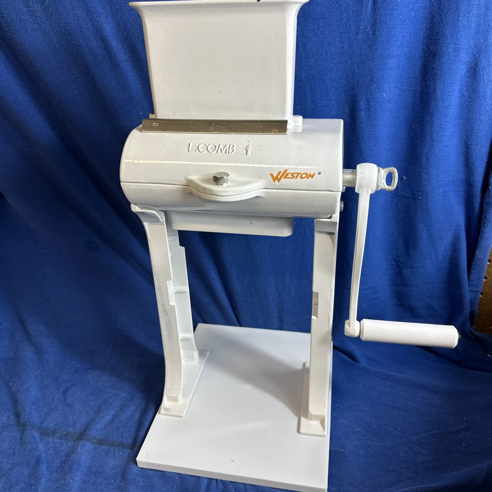 Weston Portable Hand Operated Crank Meat Cuber Tenderizer
Opens in a new window or tab