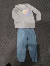 Baby Gap Outfit Size 4 Toddler Heart Sweater and blue Pants