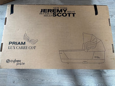 BNIB CYBEX / JEREMY SCOTT Priam Lux Designer Carrycot with Gold Wings Motif
