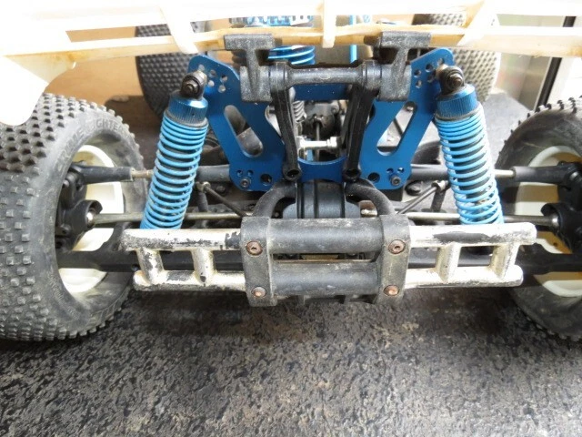 1/8 Scale Sportwerks Mayhem Truggy and Parts Lot - Image 4 of 4