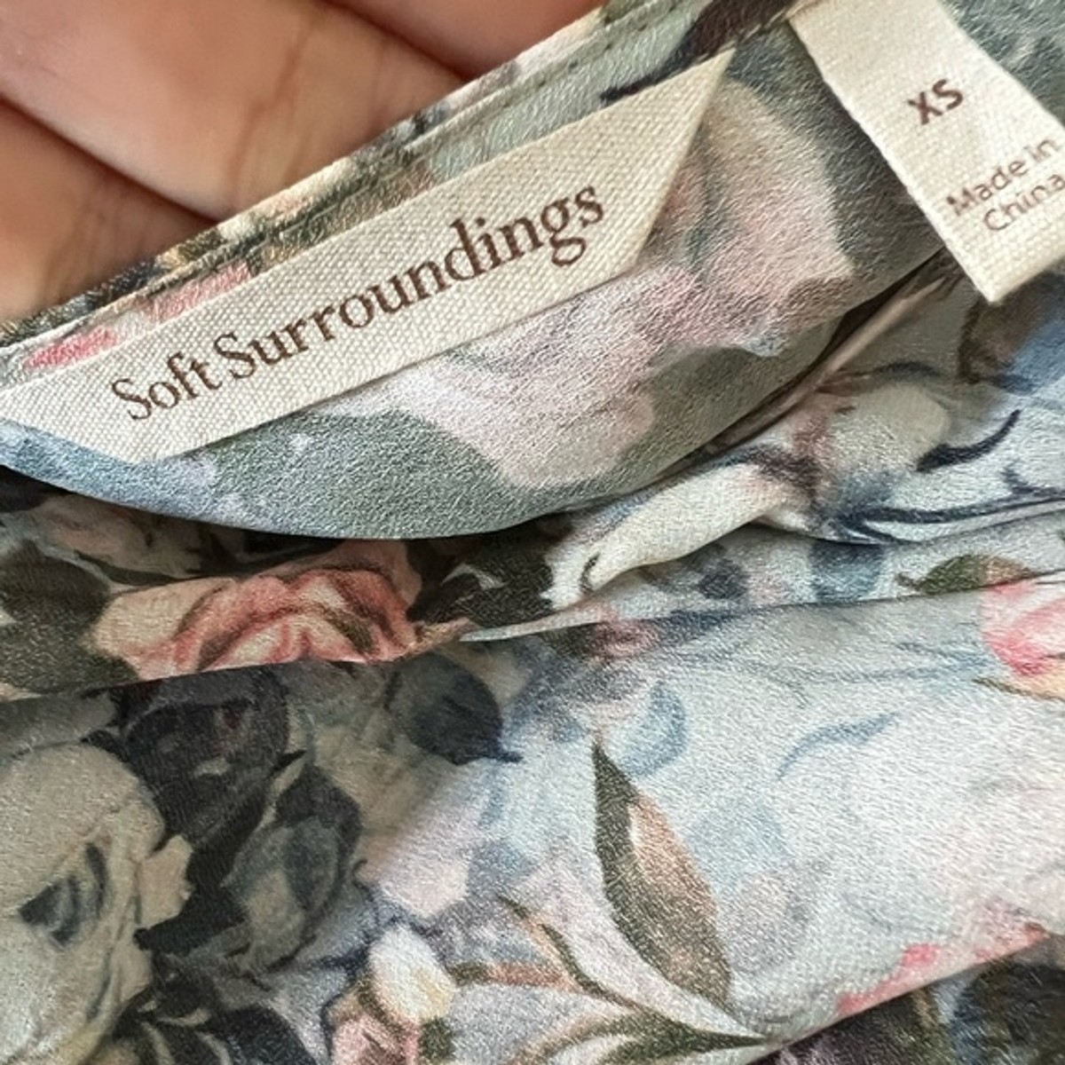 SOFT SURROUNDINGS Sonnet Floral Bell Sleeve Top XS View 4