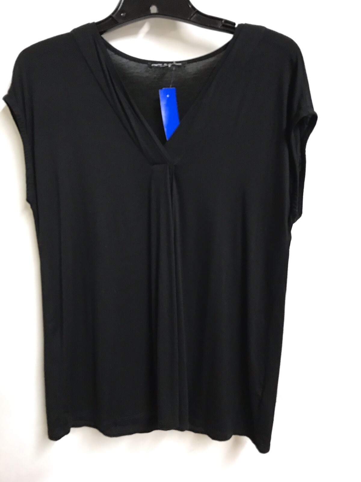 Cable and Gauge Black Knit V Neck Top 