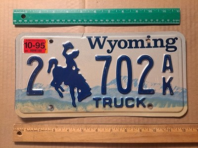 License Plate, Wyoming, Truck, 2 Bucking Bronco 702 K
